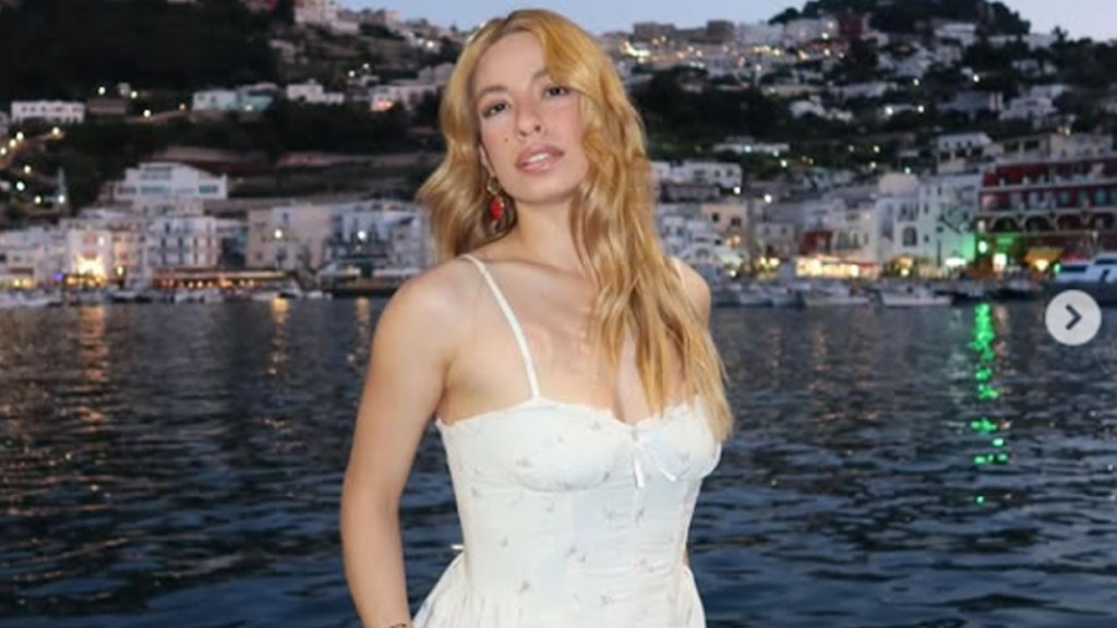 Beatriz Reis se emociona ao chegar à Ilha de Capri durante viagem pela Itália